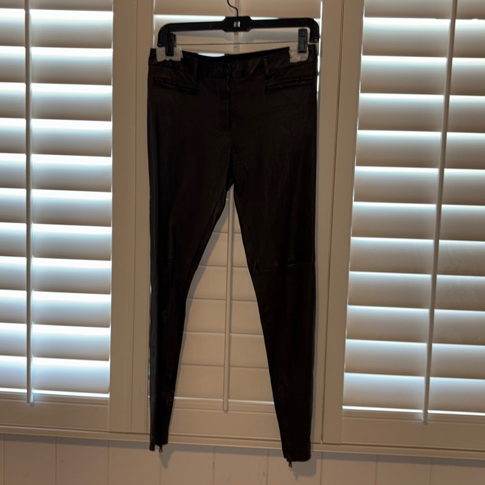 Dolce & Gabbana goatskin pants size 38 in black.